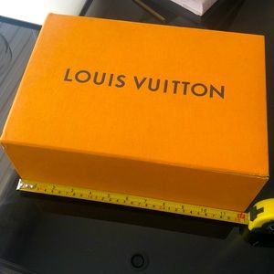 Louis Vuitton box